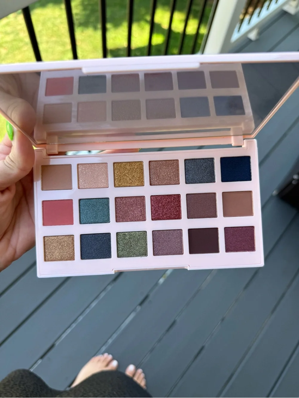 Ciaté London The Editor Palette — Multi-Color Eyeshadow Palette